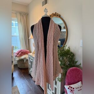 Champagne, Cable and Gauge vest size small